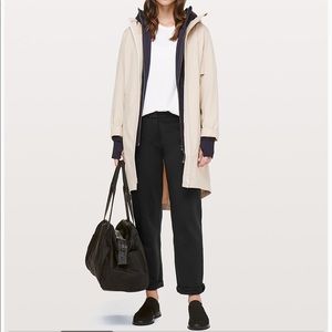 BNWT Lululemon on the move Ponte navy pants sz 6